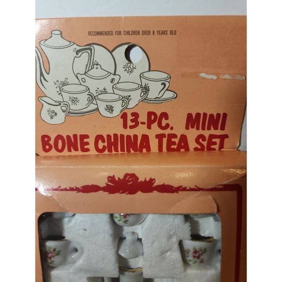 Vintage 1986 Summco 13piece Bone China Tea Pot / Cup Set -Taiwan - Picture 3 of 6